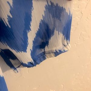 Bongo medium blue chevron blouse